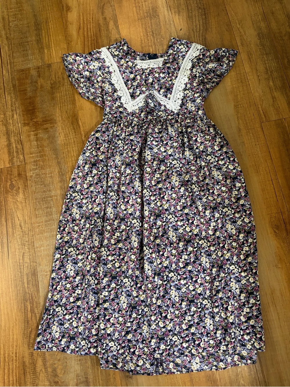 Vintage Jessica McClintock girl’s cottage floral and lace tea dress size 12